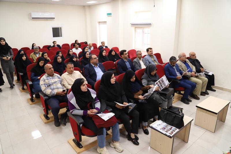 اهدای ۱۶ میلیارد ریال کتاب کمک آموزشی به کتابخانههای عمومی استان بوشهر