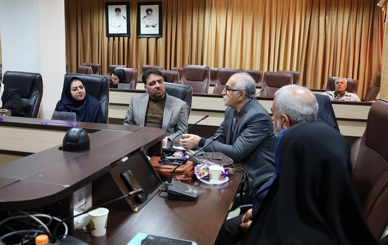 انقلاب اسلامی، فصل تازهای را در تاریخ ادبیات فارسی رقم زد