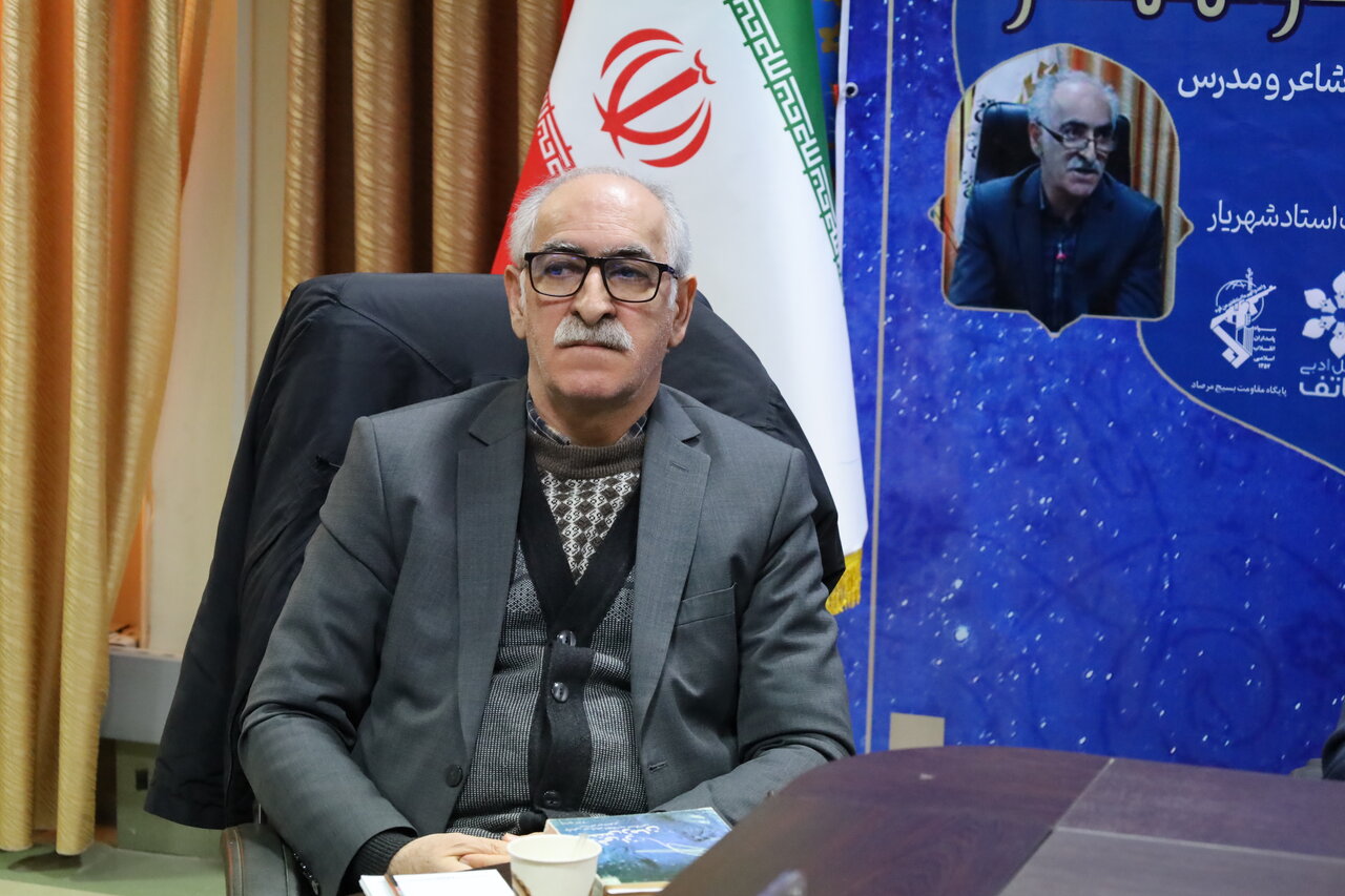 انقلاب اسلامی، فصل تازهای را در تاریخ ادبیات فارسی رقم زد