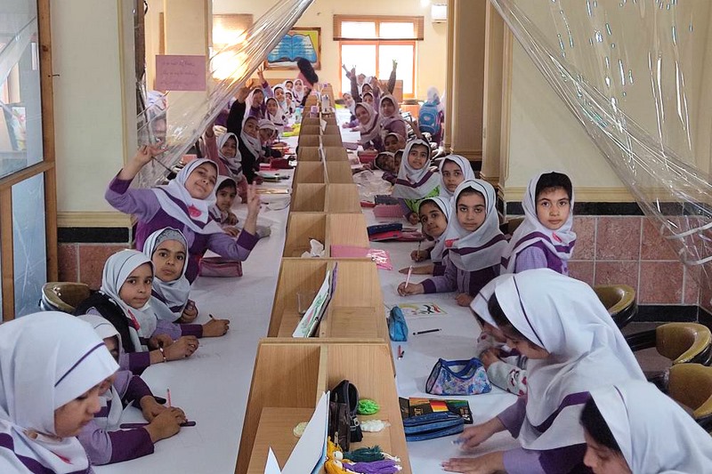 شور و نشاط پیروزی انقلاب در کتابخانههای عمومی استان بوشهر