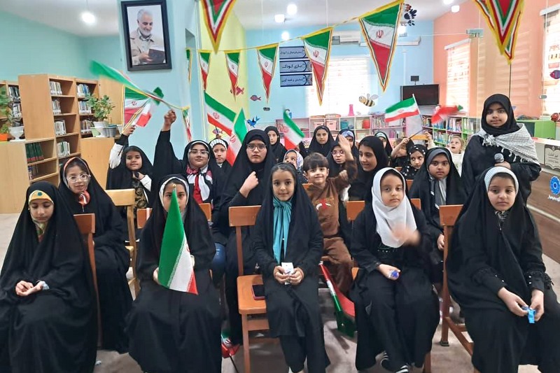شور و نشاط پیروزی انقلاب در کتابخانههای عمومی استان بوشهر