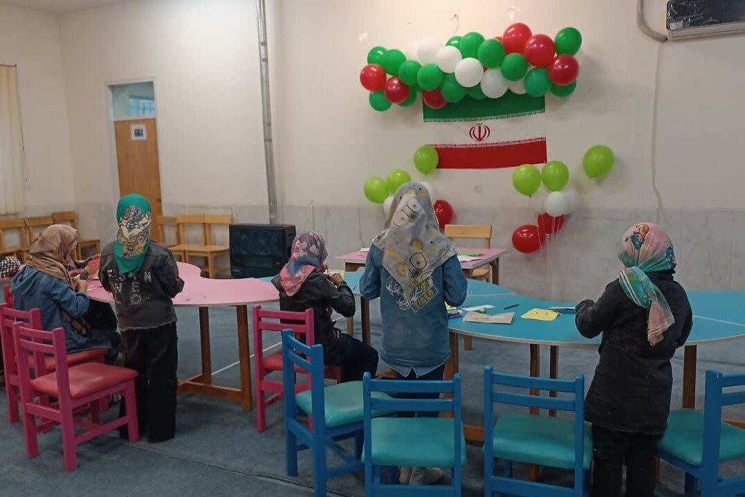 ویژهبرنامههای «صعود فجر» در کتابخانههای شهرستان اردستان برگزار شد