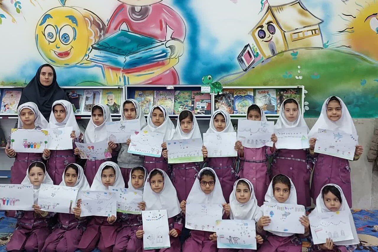 مسابقه کاردستی و نقاشی ویژه اعضای کودک و نوجوان در کتابخانههای کوهپایه برگزار شد