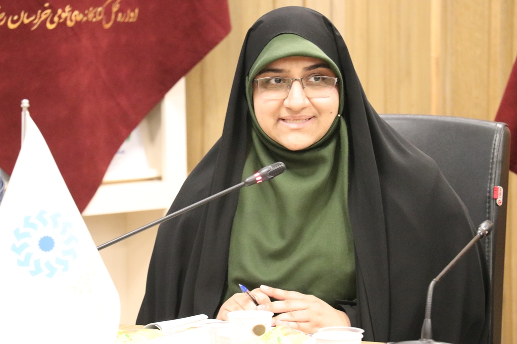 وظیفه ما در جبهه فرهنگی این است که به مسائل انقلابی و تربیت اسلامی بپردازیم