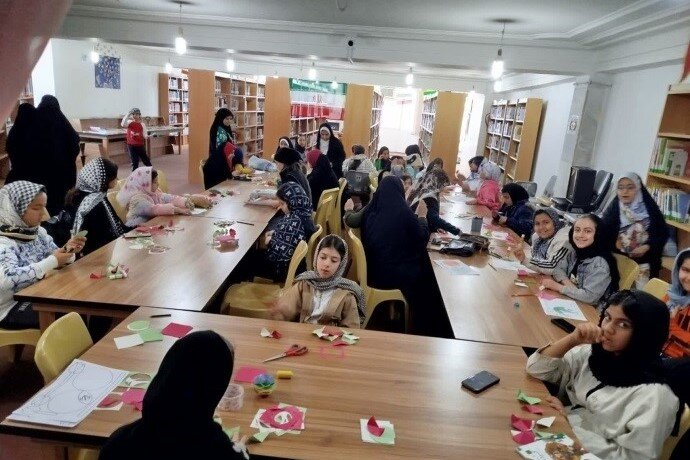 ویژهبرنامه «صعود فجر» در کتابخانههای عمومی کاشان