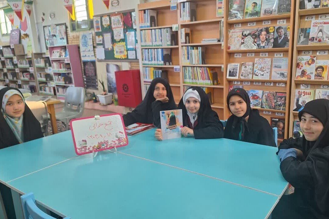 ویژهبرنامه «صعود فجر» در کتابخانههای عمومی کاشان