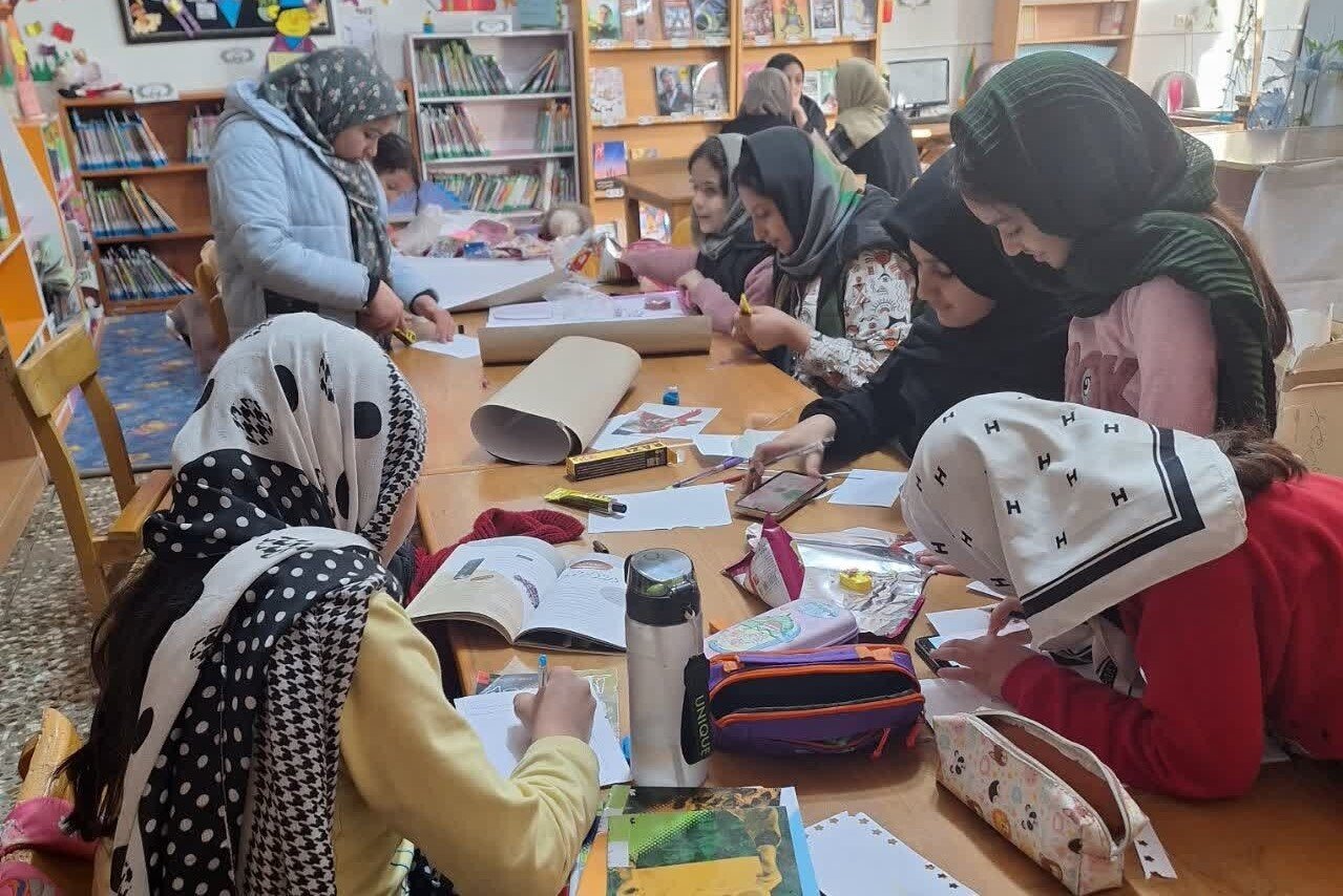 ویژهبرنامه «صعود فجر» در کتابخانههای عمومی کاشان