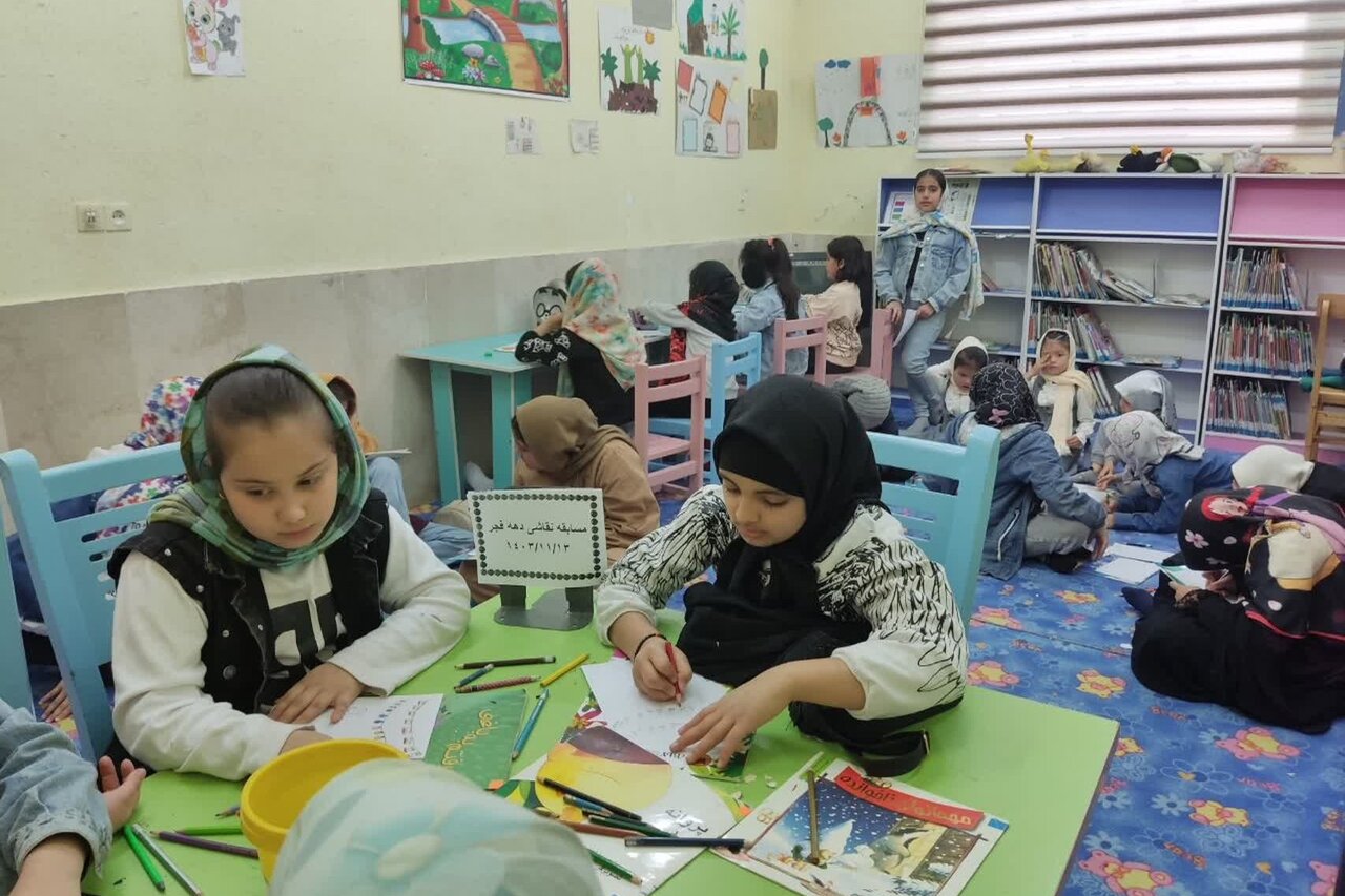 ویژهبرنامه «صعود فجر» در کتابخانههای عمومی کاشان