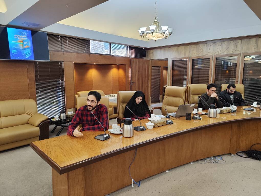 این کتاب همه گروههای سنی را با مفاهیم بلاکچین و بازارهای دیجیتال آشنا میکند