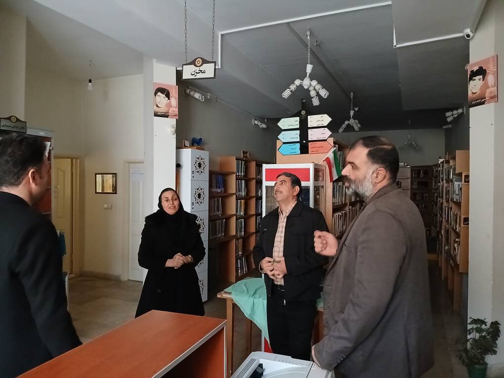 بازدید مدیرکل کتابخانههای استان البرز از کتابخانههای شهید چمران و غدیر محمدشهر