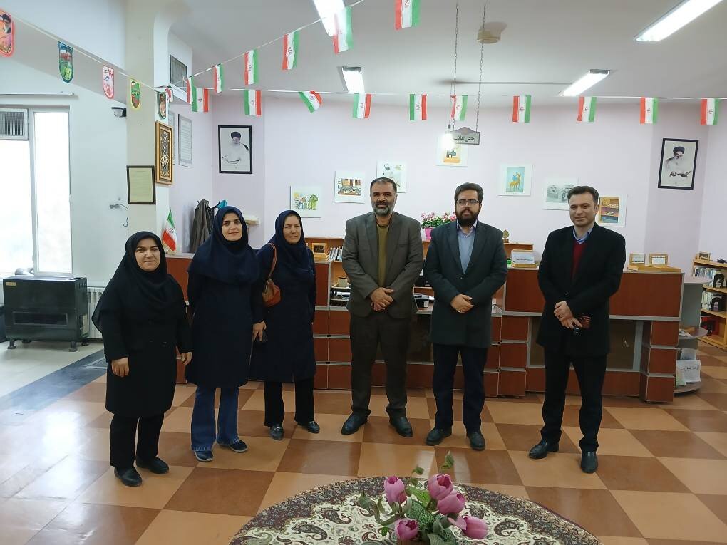 بازدید مدیرکل کتابخانههای استان البرز از کتابخانههای شهید چمران و غدیر محمدشهر