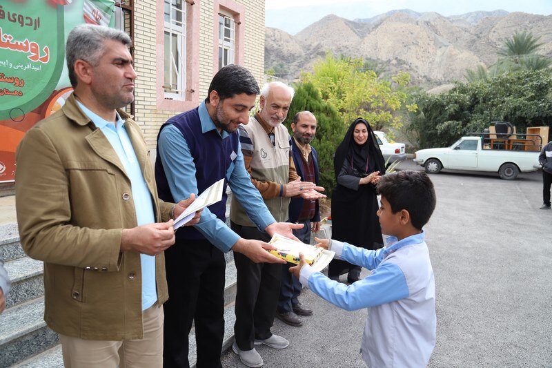 شادی و نشاط در خاییز با «روستا با طعم کتاب»