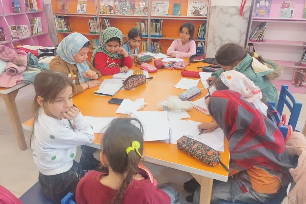 برگزاری برنامههای فرهنگی در کتابخانههای عمومی شهرستان تیران و کرون