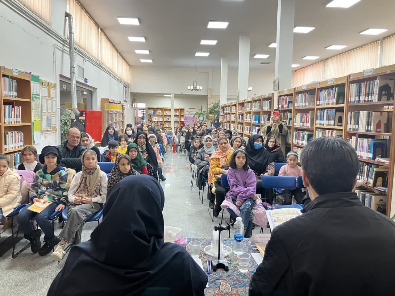 رونمایی و جشن امضای کتاب «قصههای من و بچه هام» در کتابخانه شهید زراستوند اراک