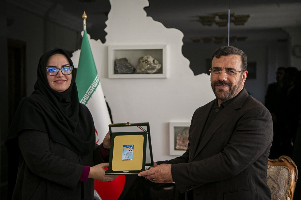 شیراز پیشانی فرهنگ فارس است/ ضرورت ساخت کتابخانه مرکزی با برنامهریزی دقیق