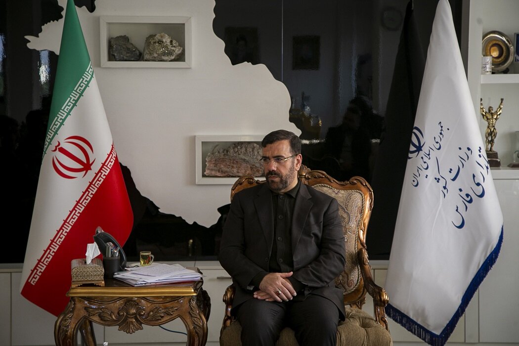 شیراز پیشانی فرهنگ فارس است/ ضرورت ساخت کتابخانه مرکزی با برنامهریزی دقیق