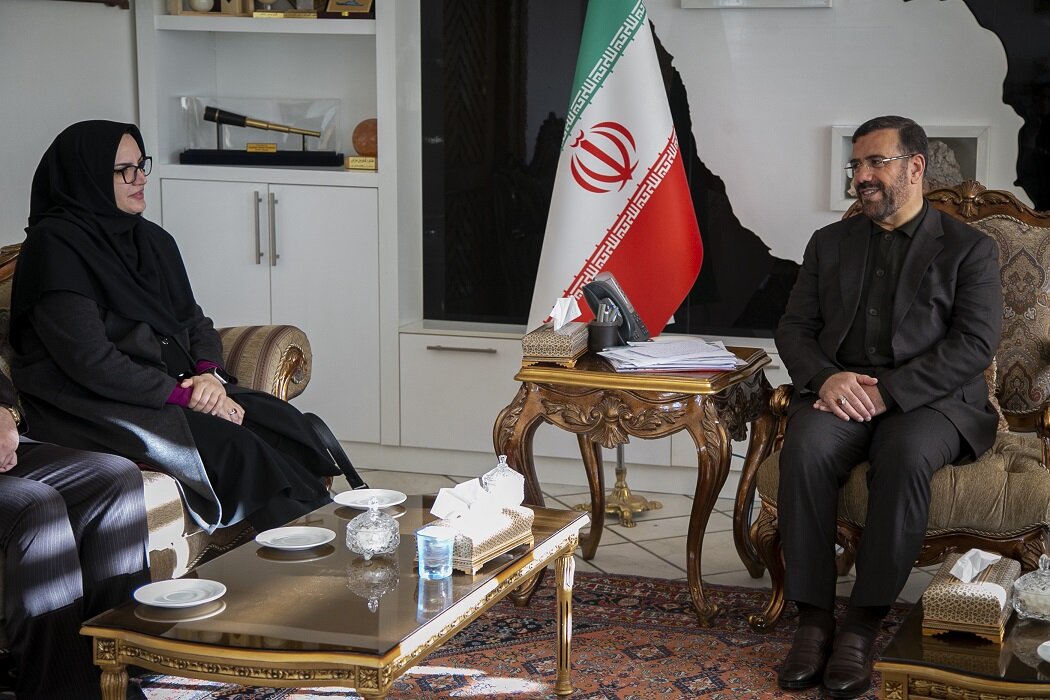 شیراز پیشانی فرهنگ فارس است/ ضرورت ساخت کتابخانه مرکزی با برنامهریزی دقیق