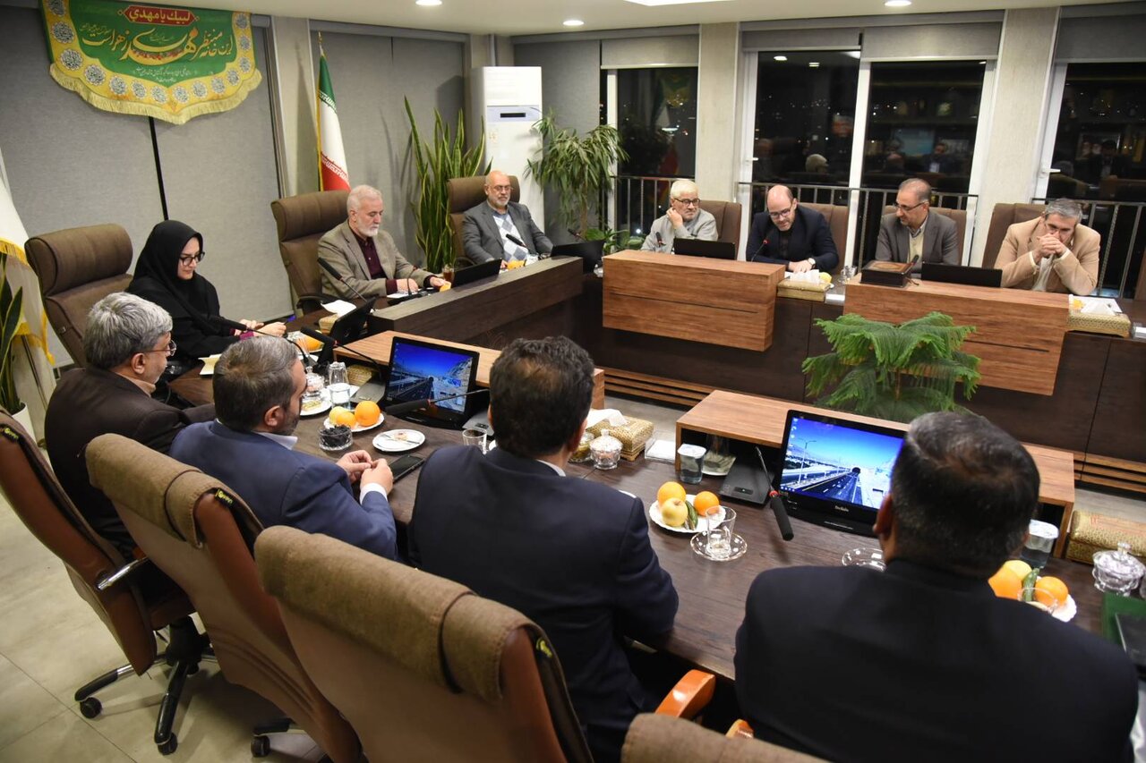 شهرداری شیراز در کنار کتابخانههای عمومی است/ ضرورت تعیین تکلیف ساخت کتابخانه مرکزی شیراز در سفر وزیر فرهنگ به فارس