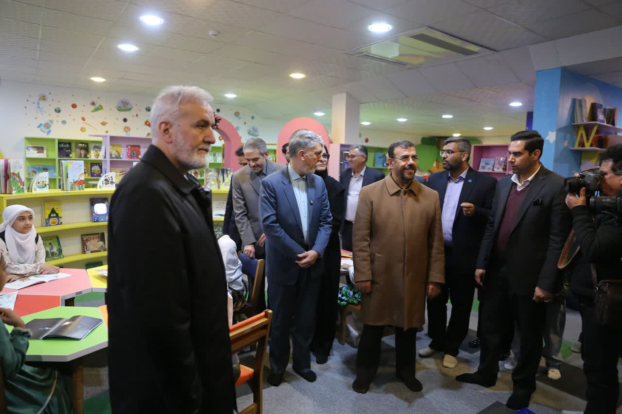 کتابخانه عمومی الفبای شیراز و کتابخانههای سیار مرودشت و کازرون افتتاح شد