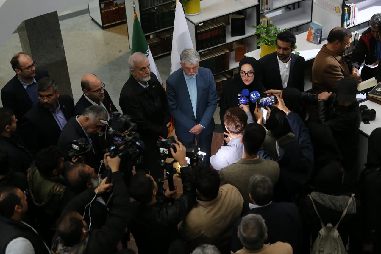 کتابخانه عمومی الفبای شیراز و کتابخانههای سیار مرودشت و کازرون افتتاح شد