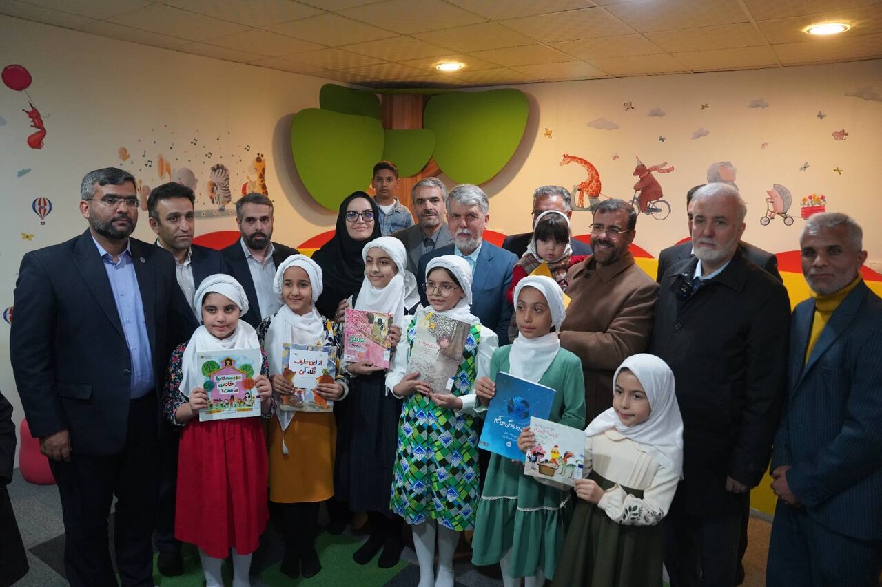 کتابخانه عمومی الفبای شیراز و کتابخانههای سیار مرودشت و کازرون افتتاح شد