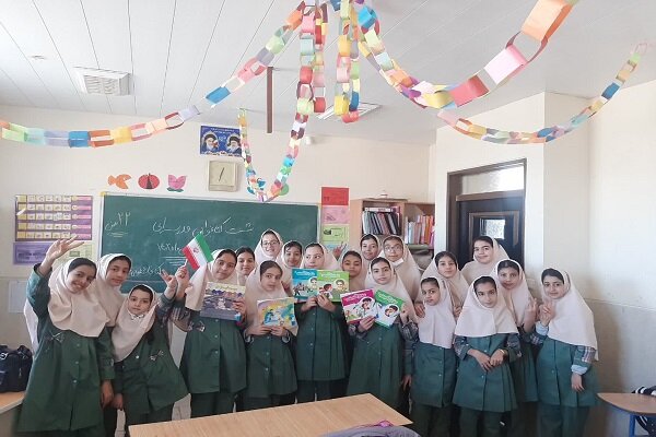 برنامههای فرهنگی کتابمحور در کتابخانههای عمومی شهرستان بوئین و میاندشت