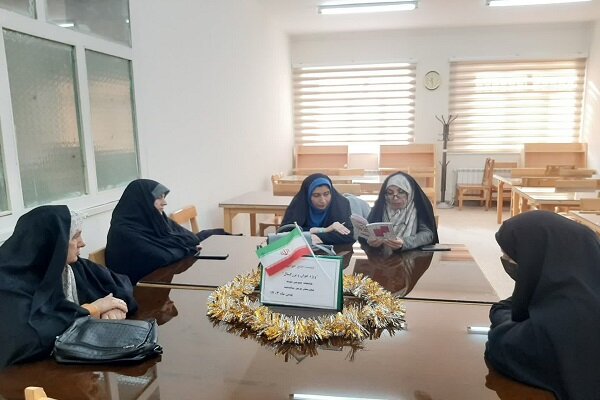 برنامههای فرهنگی کتابمحور در کتابخانههای عمومی شهرستان بوئین و میاندشت