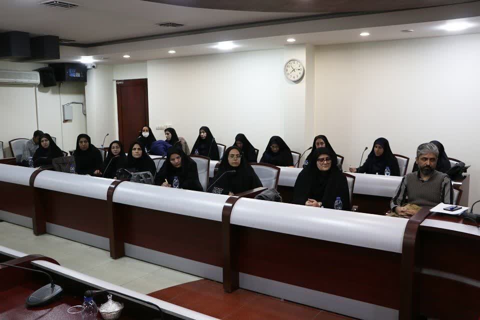 چهارمین جلسه شورای اداری کتابخانههای عمومی استان اصفهان در سال جاری برگزار شد