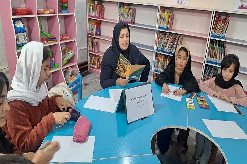 برنامههای فرهنگی کتابمحور در کتابخانههای عمومی شاهینشهر و میمه برگزار شد