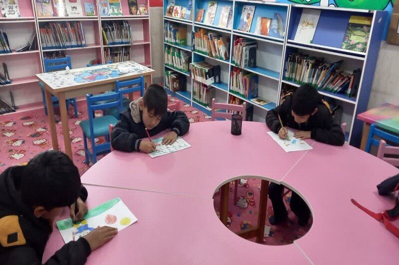 برنامههای فرهنگی کتابمحور در کتابخانههای عمومی شاهینشهر و میمه برگزار شد