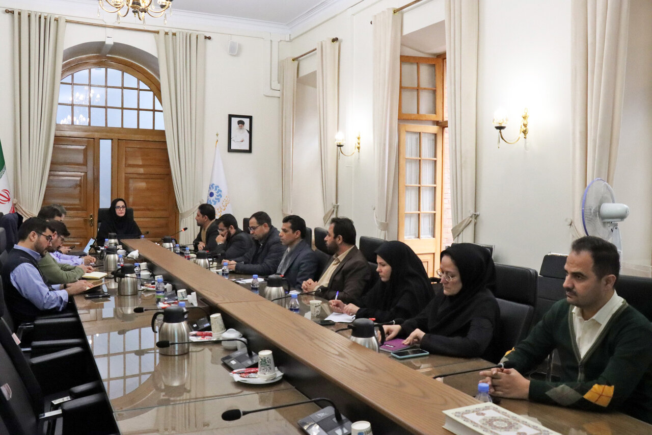 لزوم برقراری پیوند میان پژوهش و حوزه اجرا/ حرکت به سوی مشارکت کتابداران در سیاستگذاریها