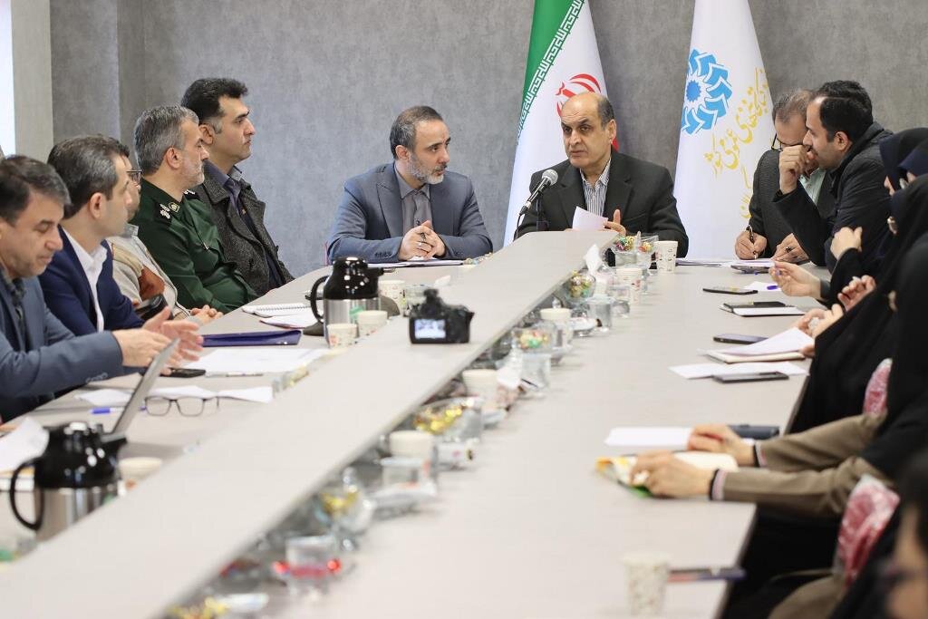 سرانه فعلی فضای کتابخانهای شایسته رشت نیست/ استفاده از املاک مازاد در شهرهای فاقدکتابخانه