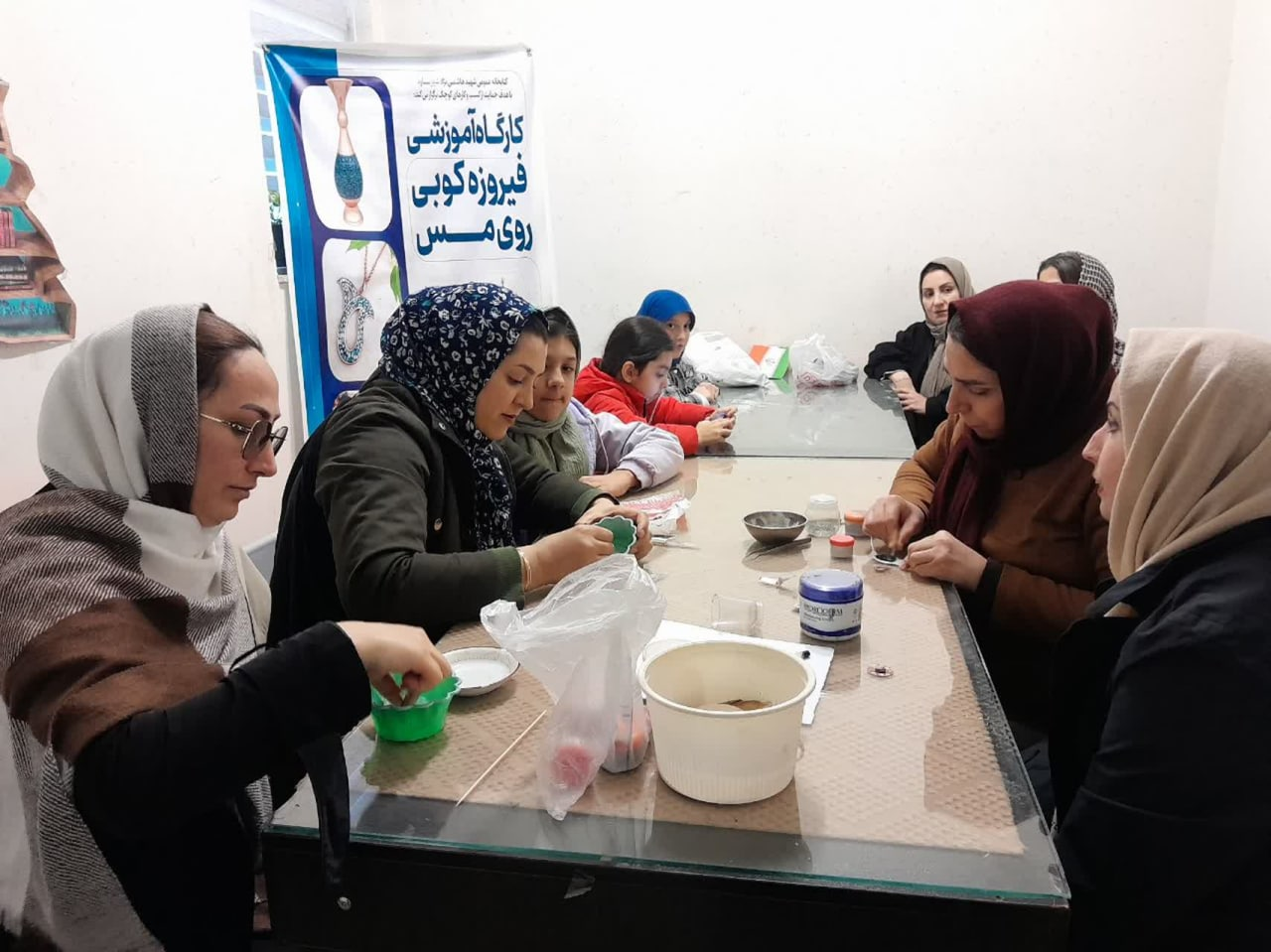 ترویج فرهنگ کتاب و کتابخوانی در کتابخانههای عمومی استان مرکزی