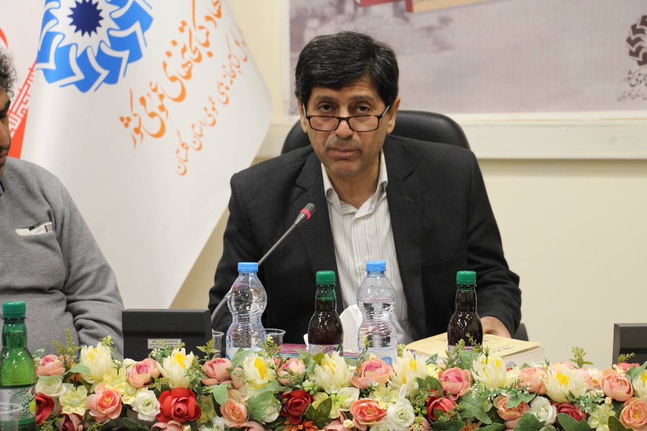 نشست نقد و بررسی کتاب «ایستگاه خیابان روزولت» برگزار شد