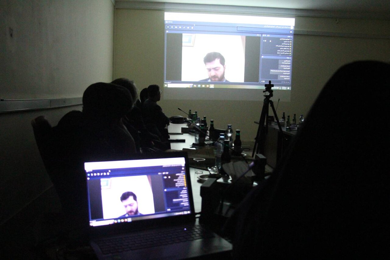 نشست نقد و بررسی کتاب «ایستگاه خیابان روزولت» برگزار شد