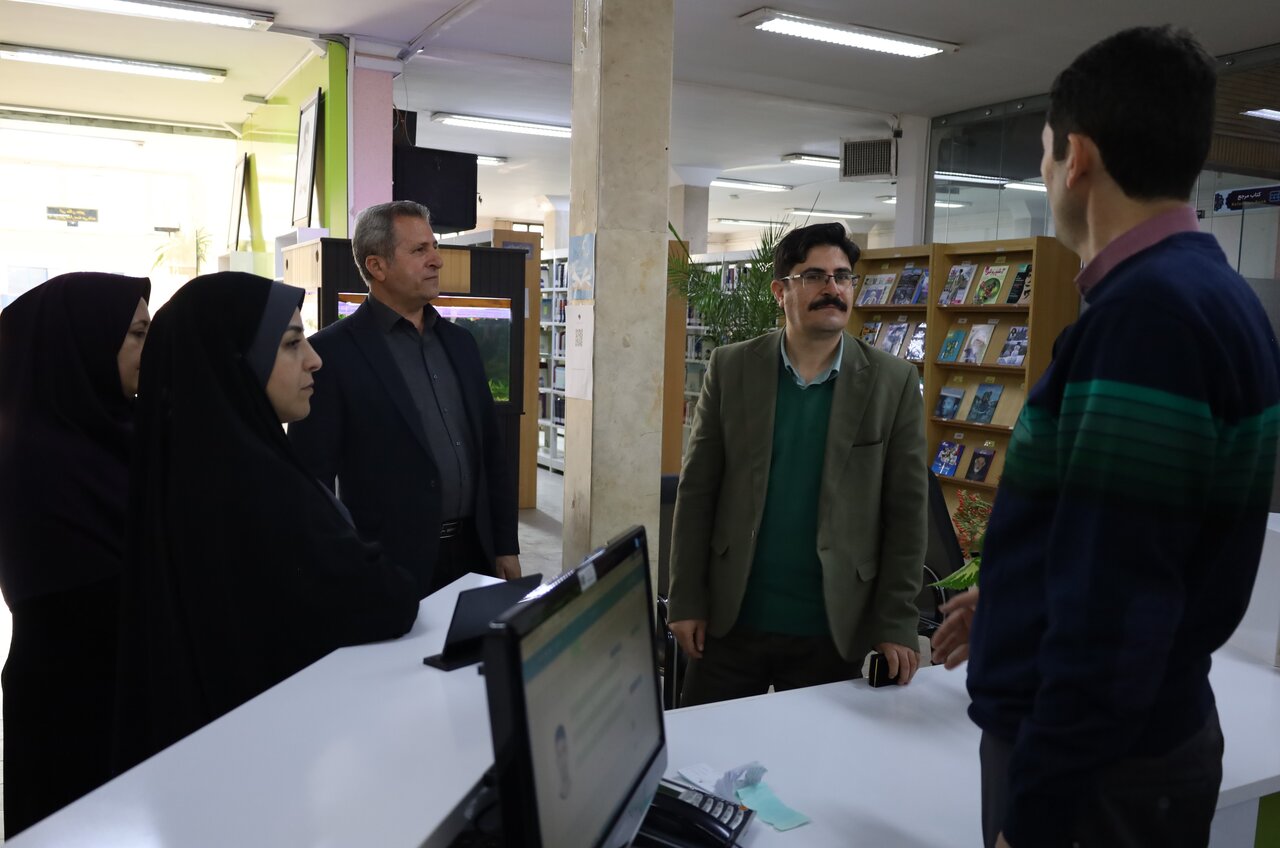 طرح «کتابخانهگردی» با حضور سرپرست معاونت توسعه کتابخانهها و ترویج کتابخوانی در آذربایجانغربی آغاز شد