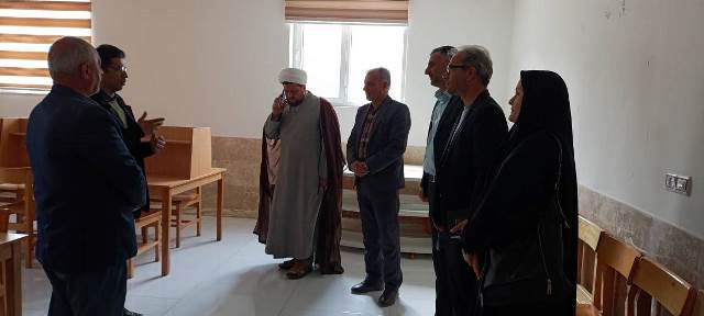 کتابخانهگردی مسئولان و مردم کتابدوست شهرستان میامی در کتابخانه الغدیر