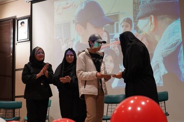 جشن شکوفه های دانایی در ایلام برگزار شد