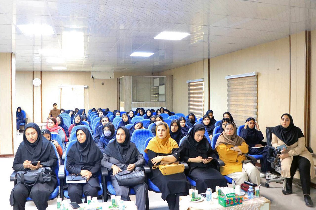 کارگاه آموزشی داستان و شعر در ادبیات کودک و نوجوان برگزار شد