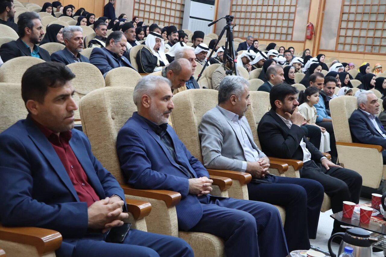 سومین دوره جشنواره طعم کتاب با عشایر به کار خود پایان داد