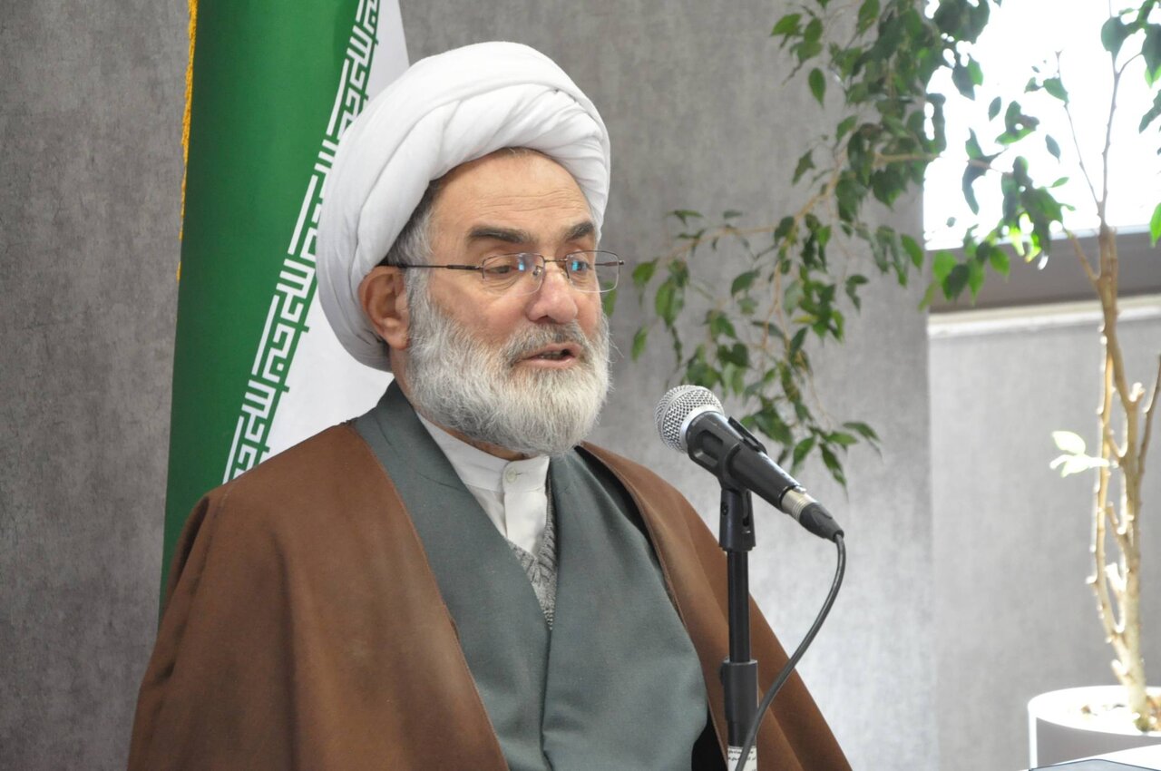 نماینده ولیفقیه در استان گیلان از پروژه کتابخانه مرکزی رشت بازدید کرد