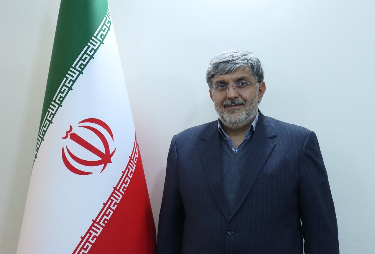 فرشید فلاح لاله‌زاری معاون اداری و مالی نهاد