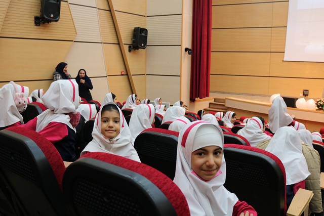 ویژهبرنامه «جشن روزه اولیها» در کتابخانه مرکزی سمنان برگزار شد