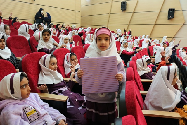 ویژهبرنامه «جشن روزه اولیها» در کتابخانه مرکزی سمنان برگزار شد