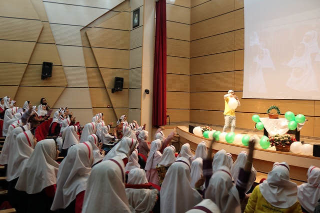 ویژهبرنامه «جشن روزه اولیها» در کتابخانه مرکزی سمنان برگزار شد