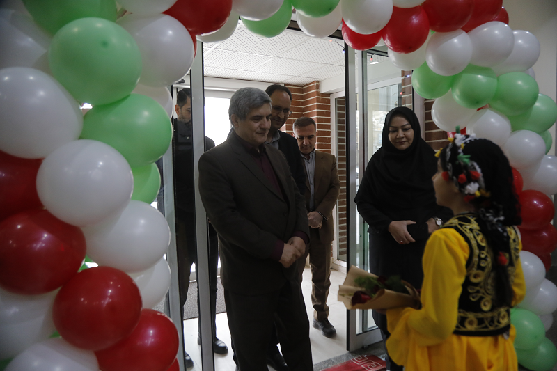 بازدید مسئولان کردستان از کتابخانههای عمومی استان در طرح «کتابخانهگردی»