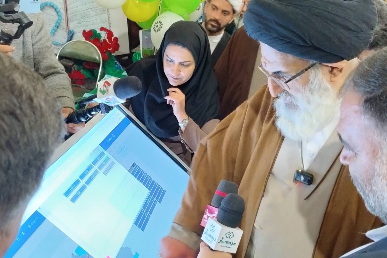 غرفه اداره کل کتابخانههای عمومی استان البرز در یازدهمین نمایشگاه قرآن کریم برپا شد