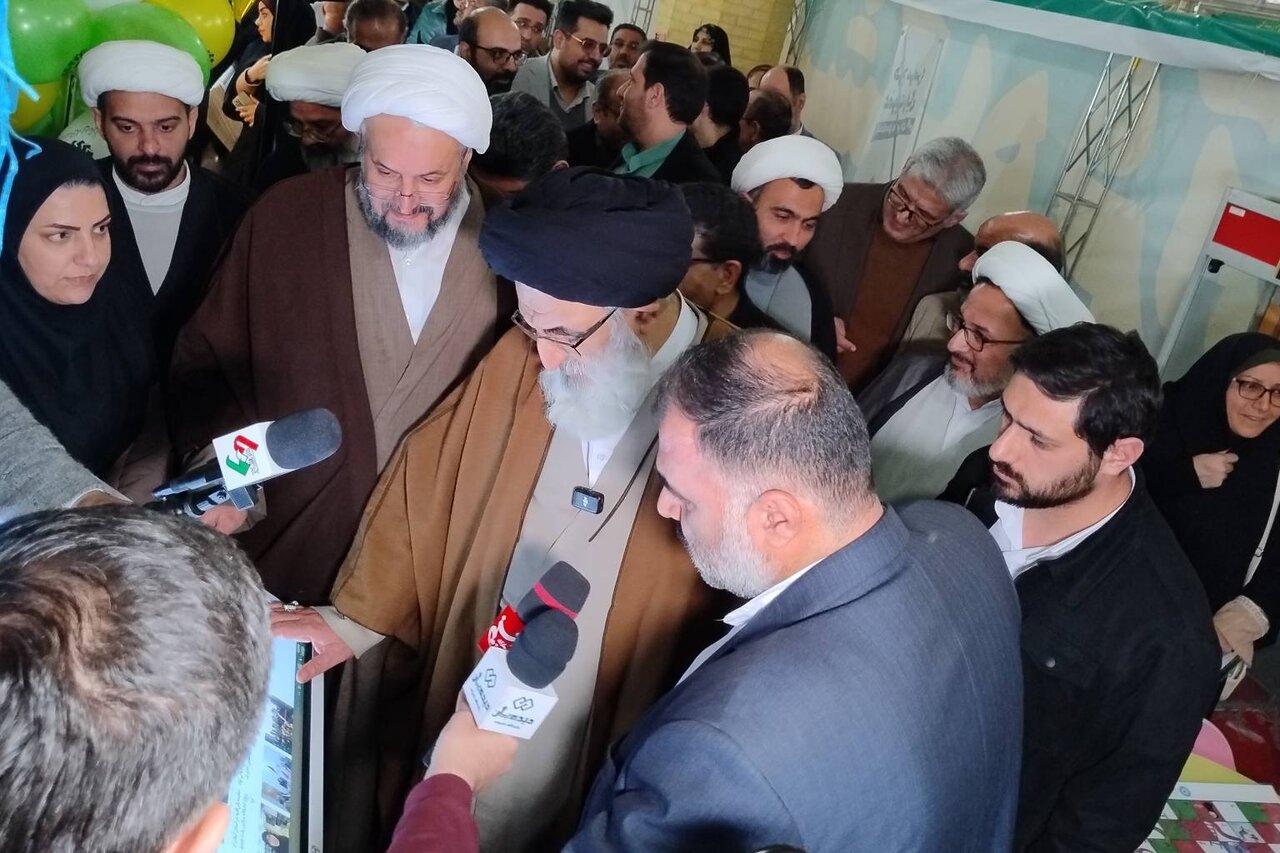 غرفه اداره کل کتابخانههای عمومی استان البرز در یازدهمین نمایشگاه قرآن کریم برپا شد