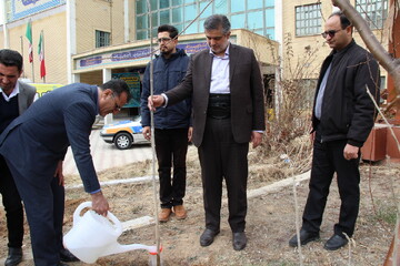 حضور استاندار مرکزی در مراسم روز کتابخانه گردی شهر اراک