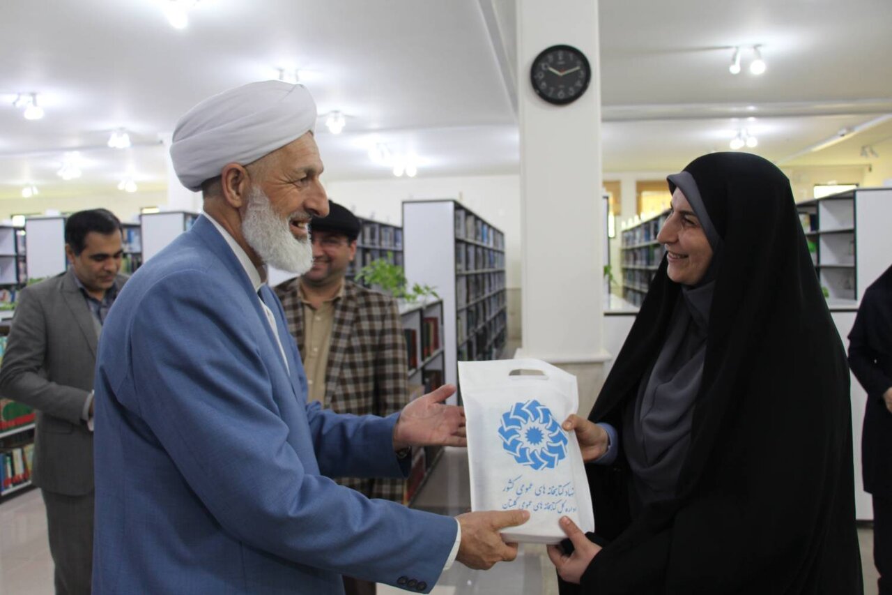 کتاب، یکی از ارکان هویتی هر جامعه است